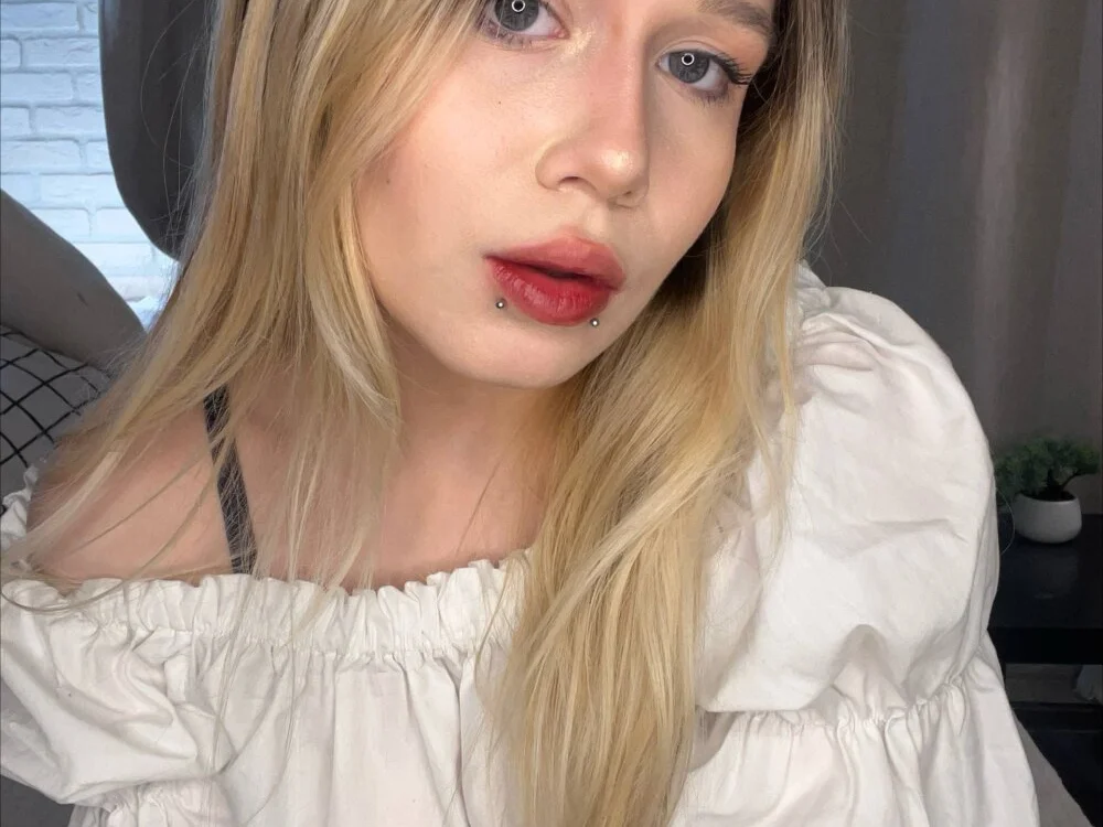 Love_audirs6 Offline XXX-Chat