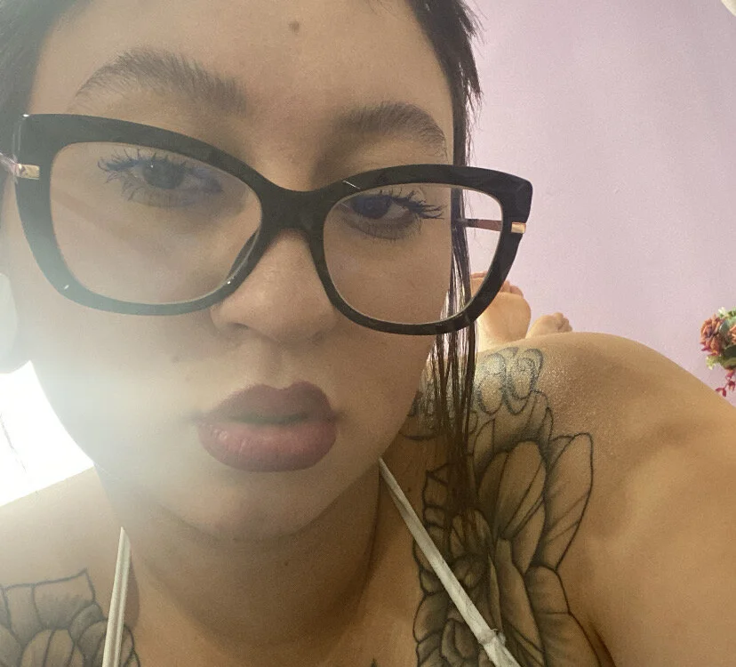 chloe__moretti's Offline Chat Room