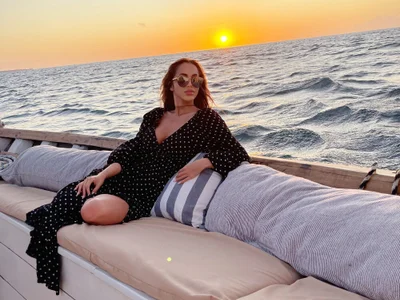 FameAndFlavour webcam livesex profile in white cams