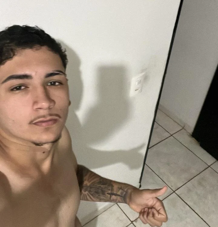 Chat +18 off-line de crysthian_19