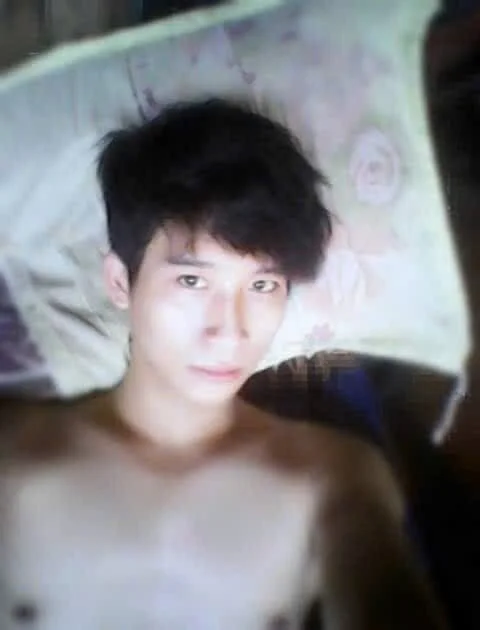 boydamcuto's Offline Chat Room