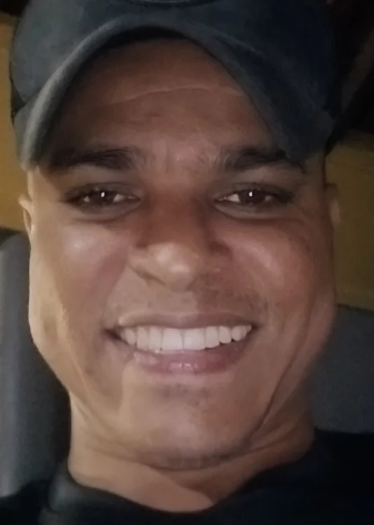 bigousado's Offline Chat Room