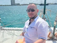 Eduardo280519's Offline Chat Room