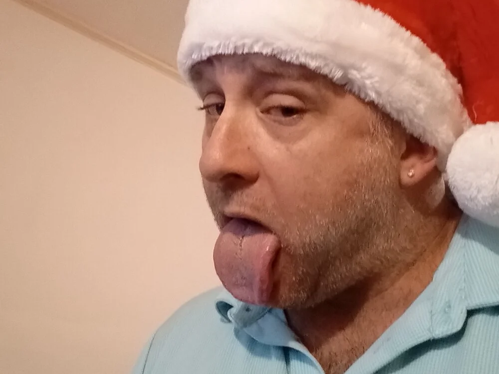 poundyouout69 离线XXX聊天