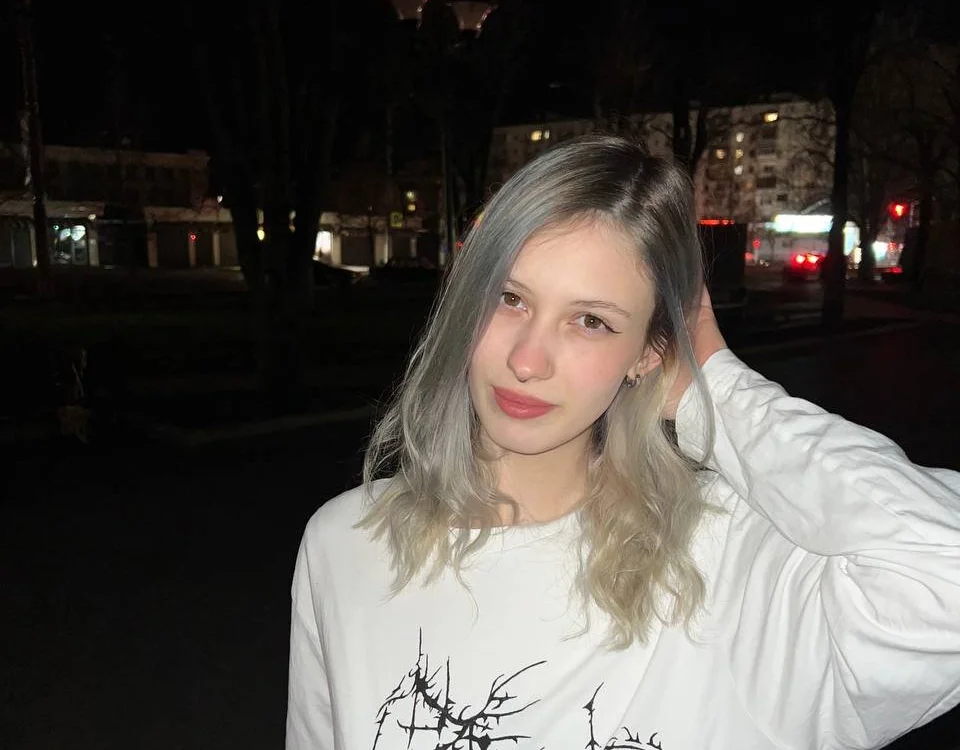 isa_luxury's Offline XXX Chat