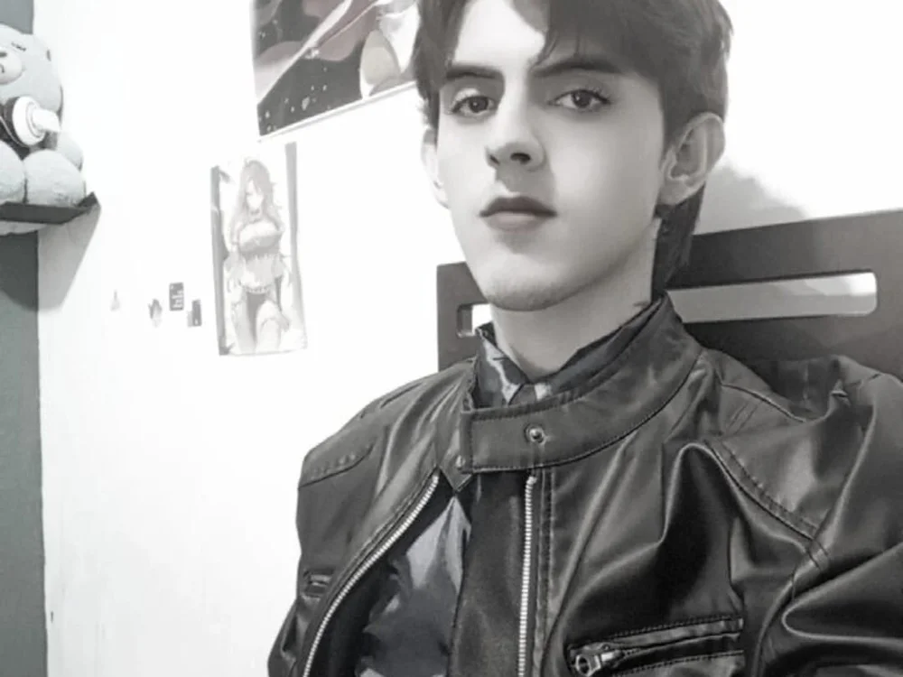 Daviid_Garciia offline XXX-chat