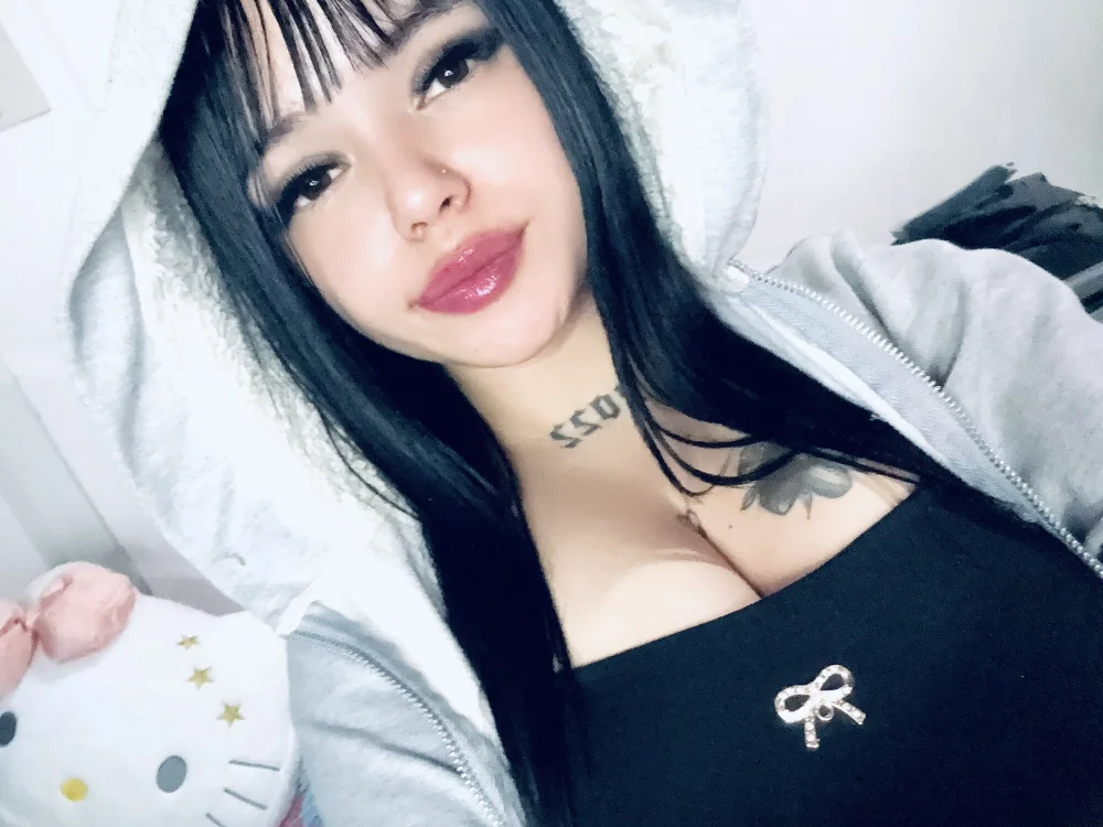 sweet_lya69: офлайн-секс-чат