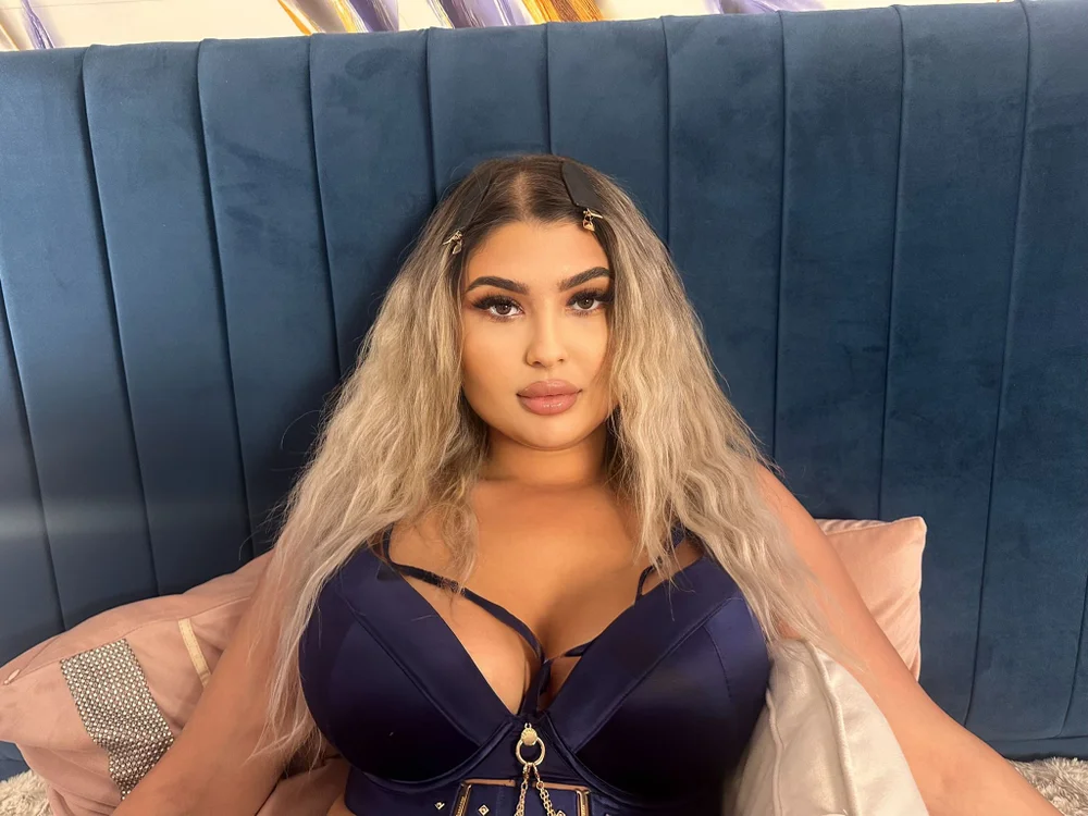 ChloeMonet's Offline XXX Chat