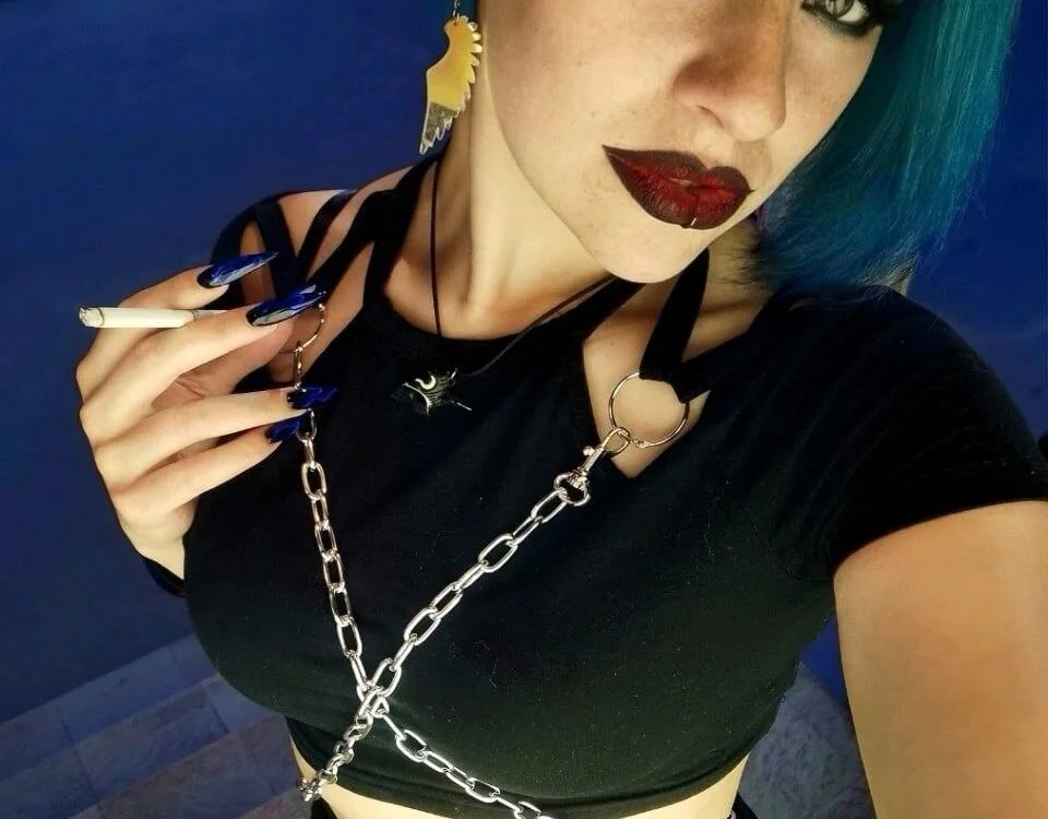 NeonNectar_: офлайн-секс-чат