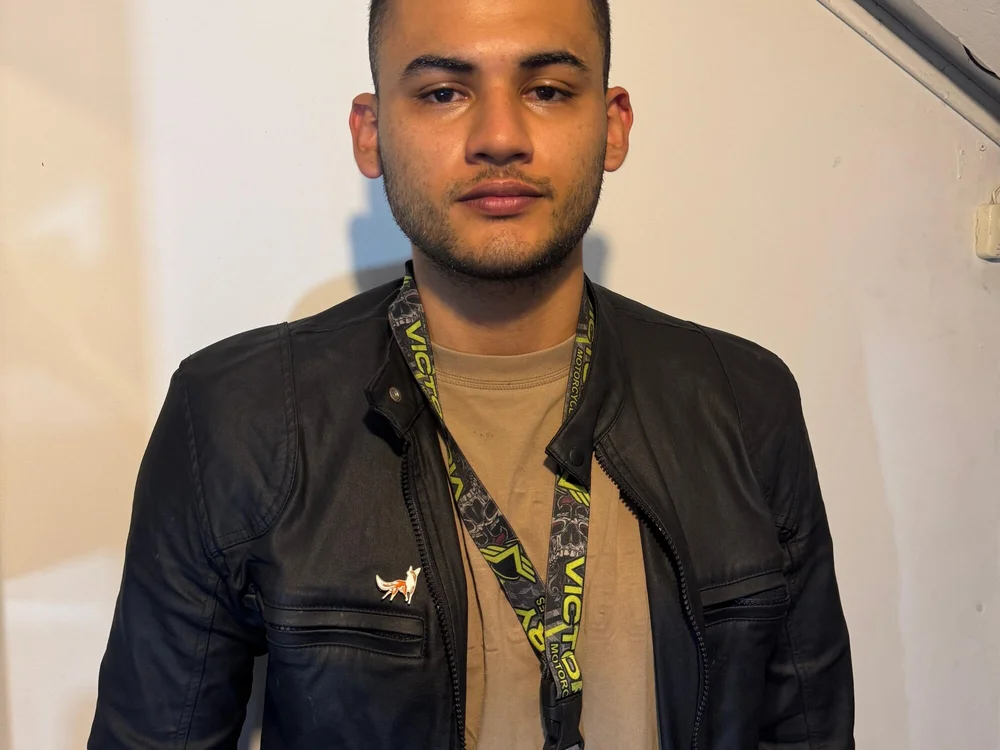 Andres_Lethal's Offline Chat Room