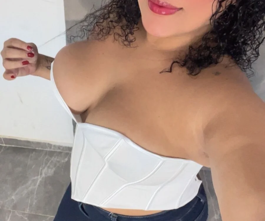 Elahyjackson cam model