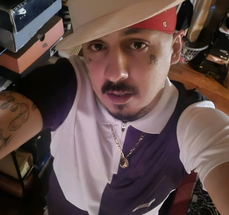 Mexican1202's Offline XXX Chat