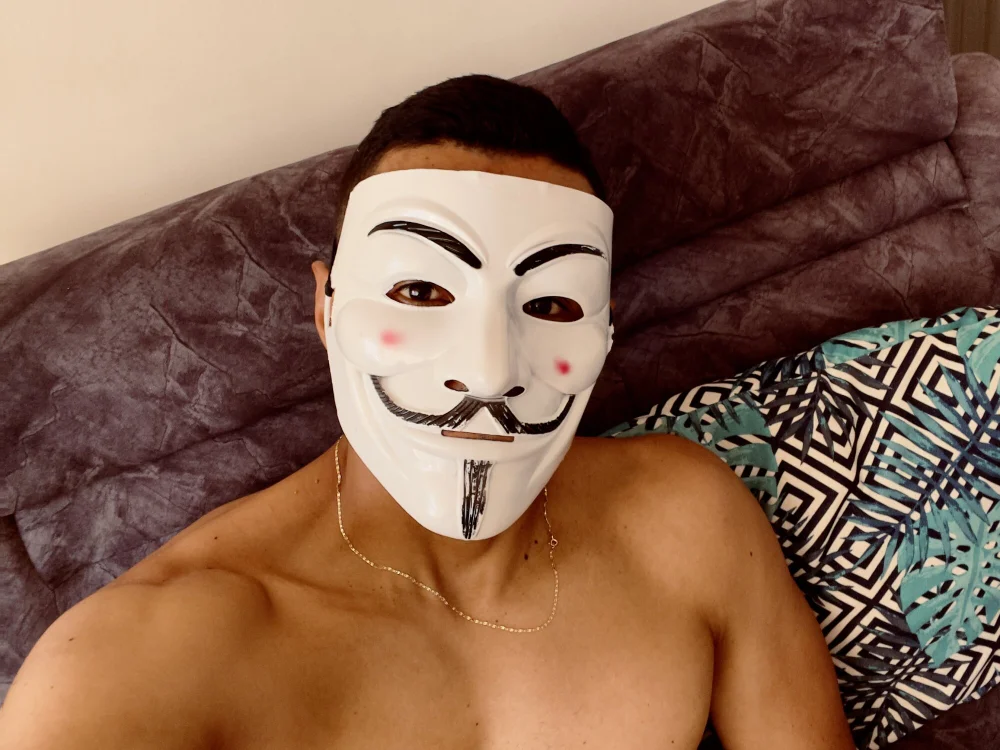 king_q13's Offline XXX Chat