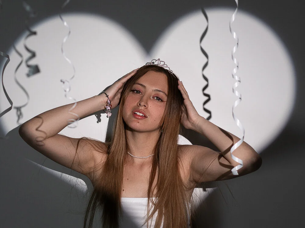 Arianna_Gren18 Offline XXX Chat