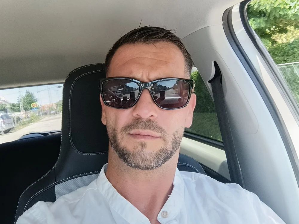 luigiX87 Offline XXX-chat