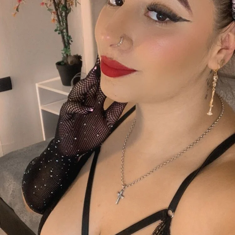 Xiomara_Stwart: συνομιλία ΧΧΧ εκτός σύνδεσης