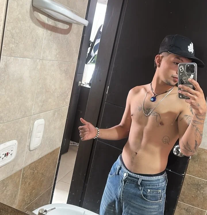 Offline XXX chat modela Brian_77_
