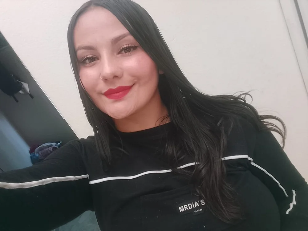 Gaby_star7's Offline Chat Room