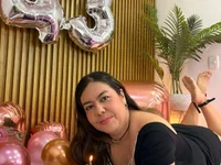 nahia_13's webcam live show