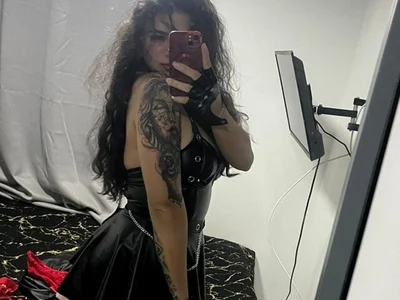 mistress_scarlet7