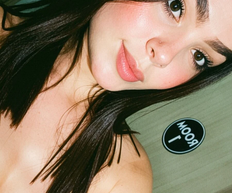 Splendid_hot офлайн XXX чат