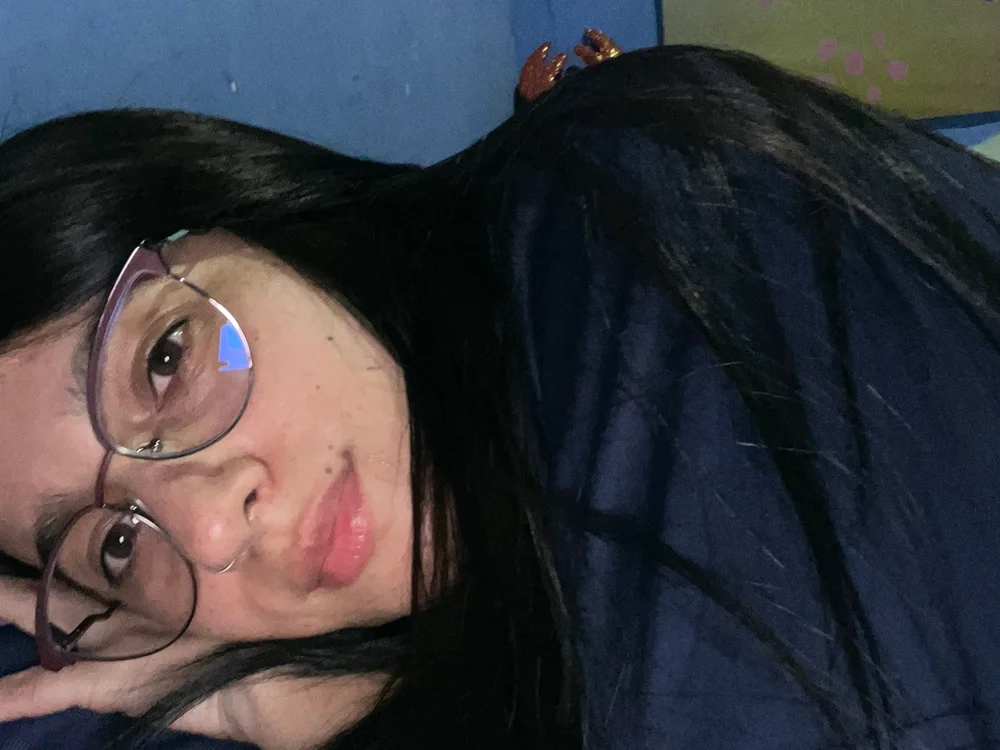 Violeta_days' Offline Chat Room