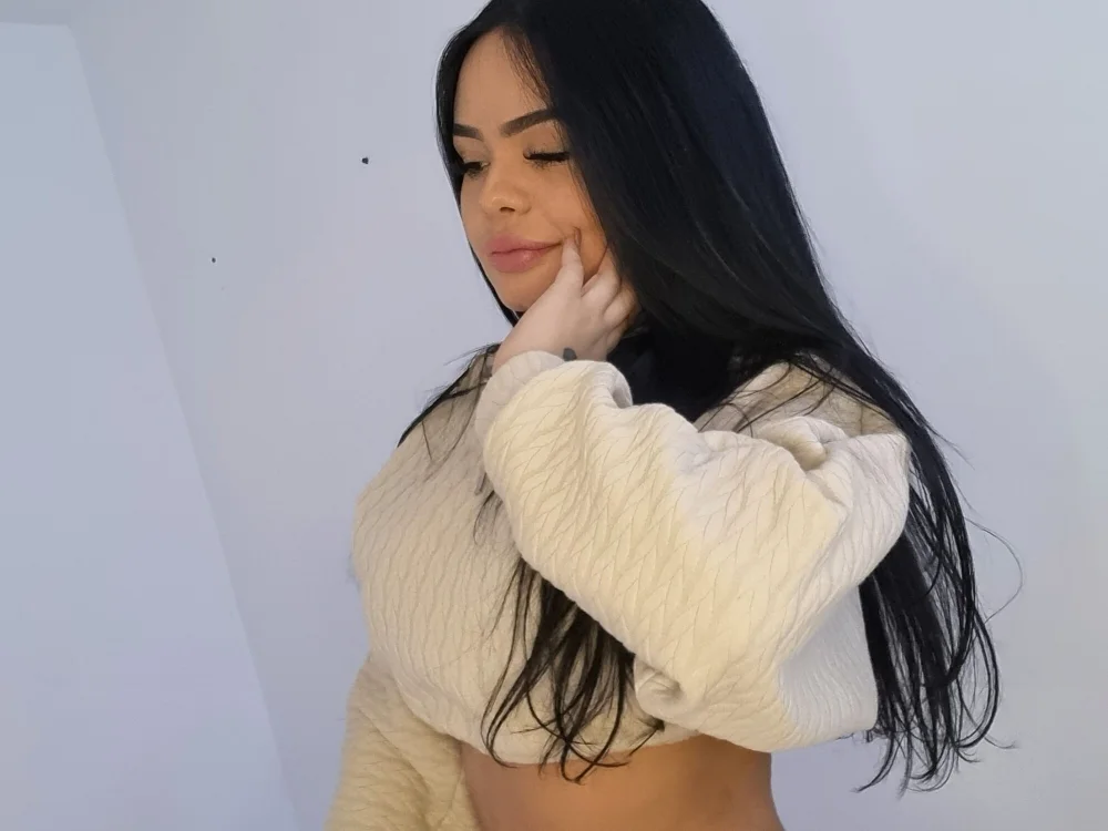 lucyaki's Offline Chat Room