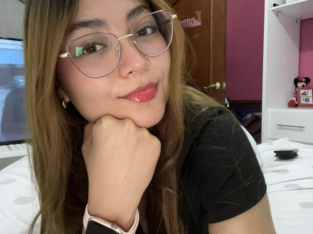 ValeriaEbony03n Offline XXX chat