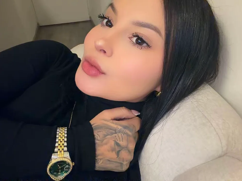 GabyMejiaa's Offline XXX Chat