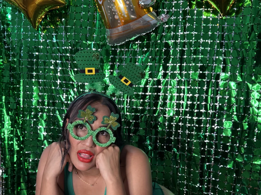 natasha_sexy04's Offline XXX Chat