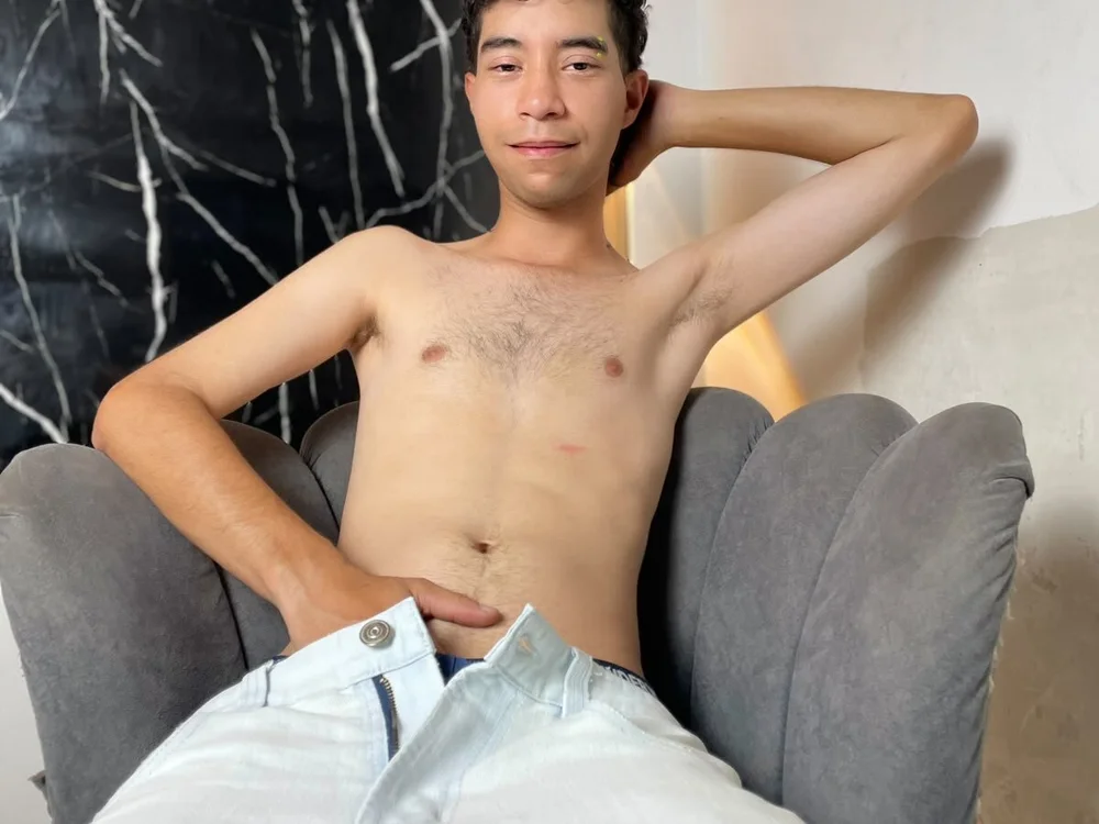 im_feliplesx Adlı Modelin Çevrimdışı Sohbet Odası