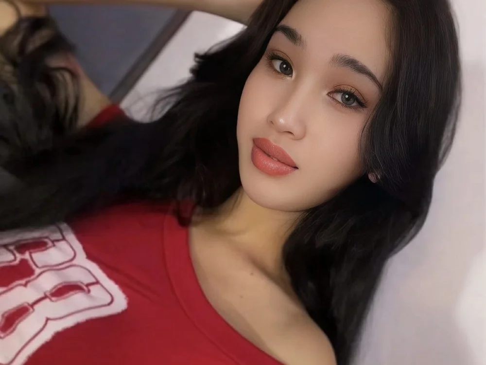 AngelicArci 離線 XXX 聊天