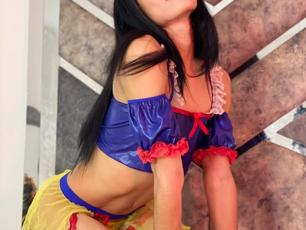 Bella_jhonns Chat XXX offline