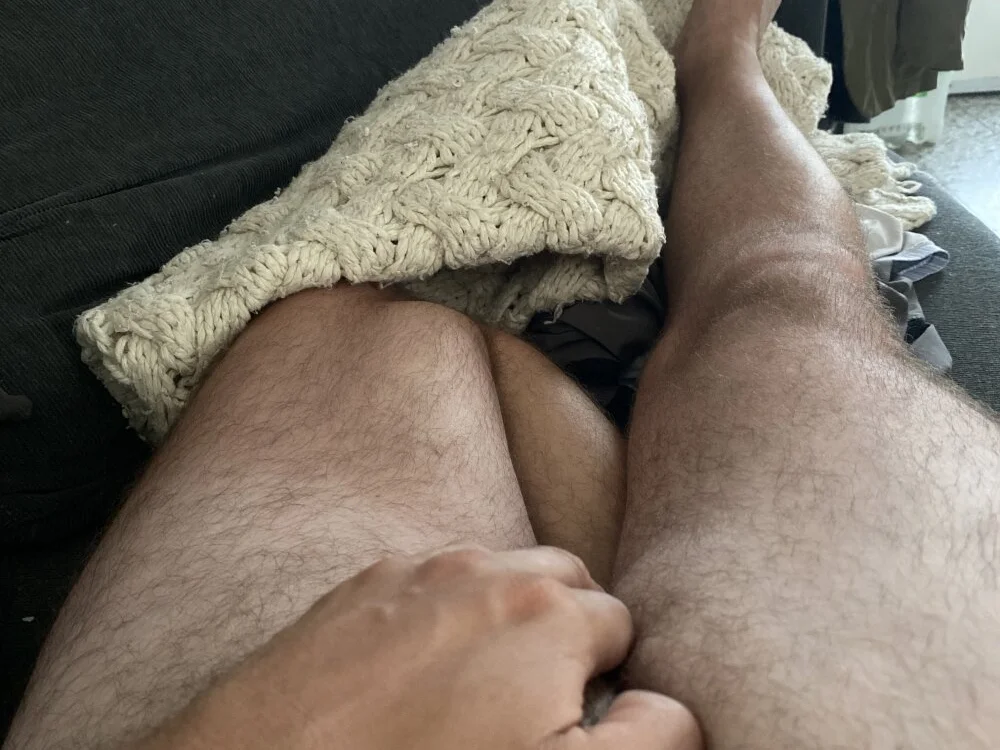 Julian_23312 Offline XXX-chat