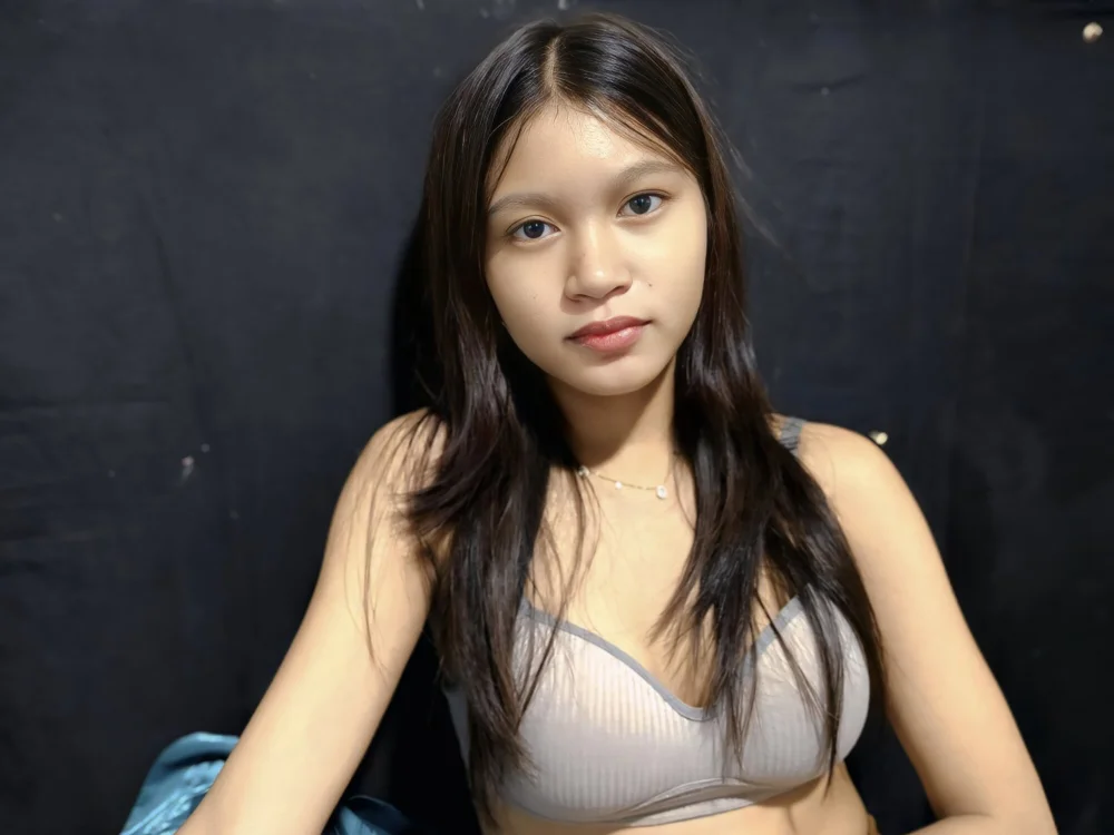 xxclara20's Offline XXX Chat
