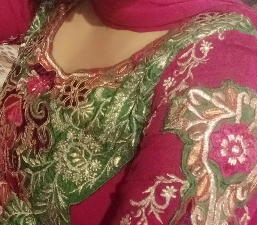 Lusty_Wife1 Chat XXX Ngoại tuyến