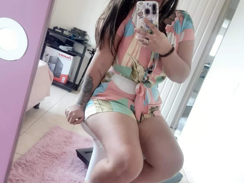 karla_kiut's Offline XXX Chat
