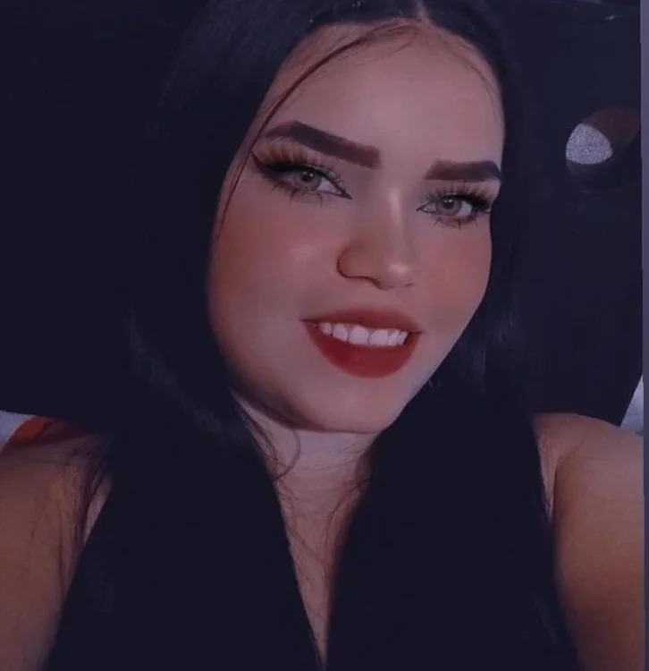 AdaraMayer's Offline XXX Chat
