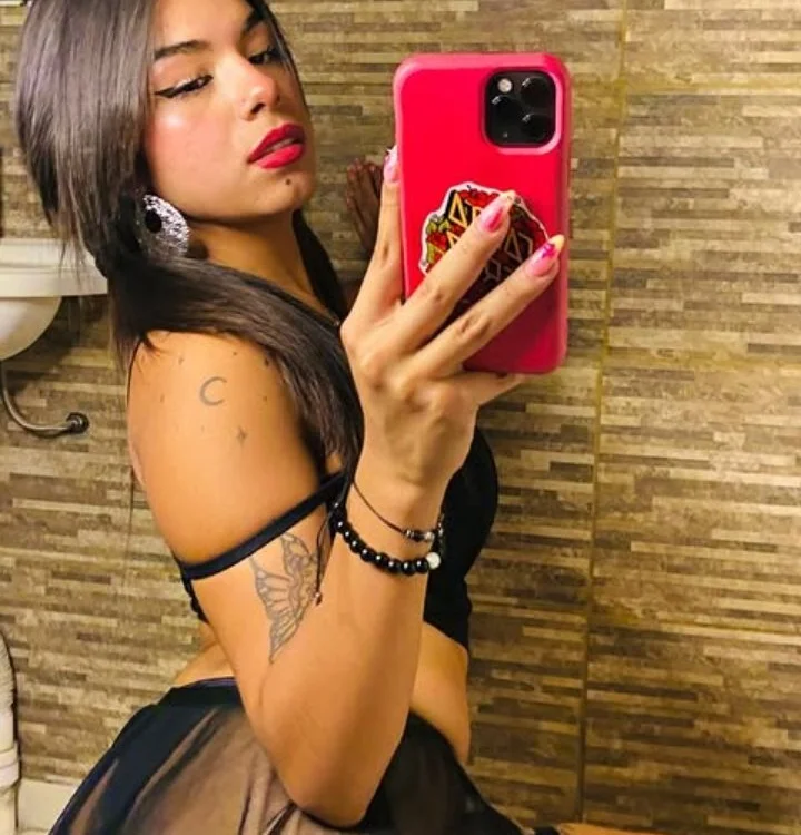 isihot69's most recent online preview
