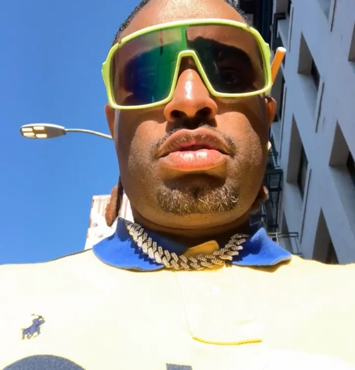 MoneysSomethingElse415's Offline XXX Chat