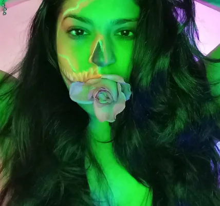 CarminCeのオフラインXXXチャット