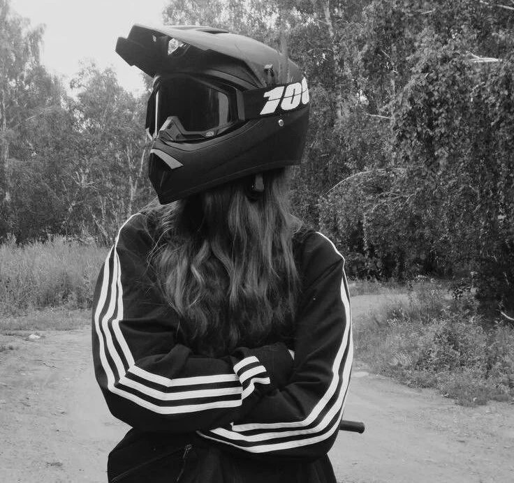 Alisha_Skyes Adlı Modelin Çevrimdışı XXX Sohbeti