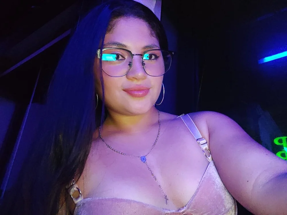 Chat +18 off-line de Hanna-Hot-