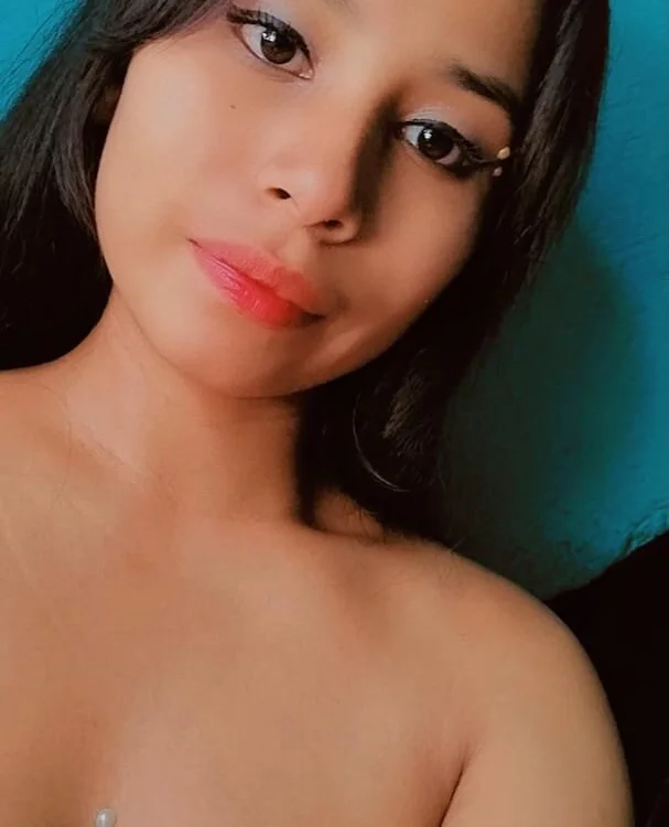 BrianaAustin_'s Offline XXX Chat