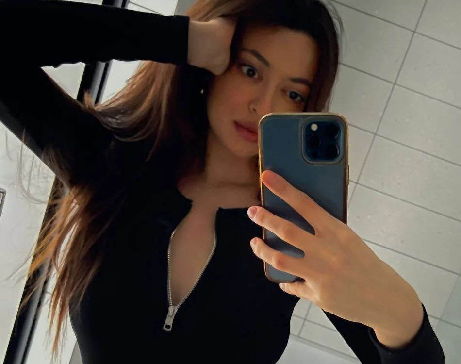 Offline XXX chat modela Valerieeexx