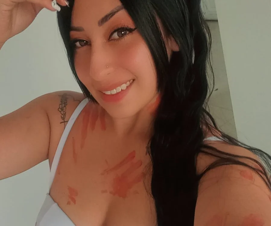 MiaDessiree offline chatrum