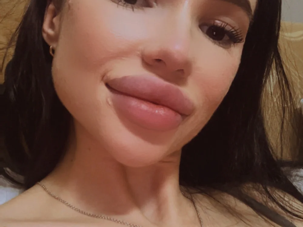 hfdfygg4's Offline XXX Chat