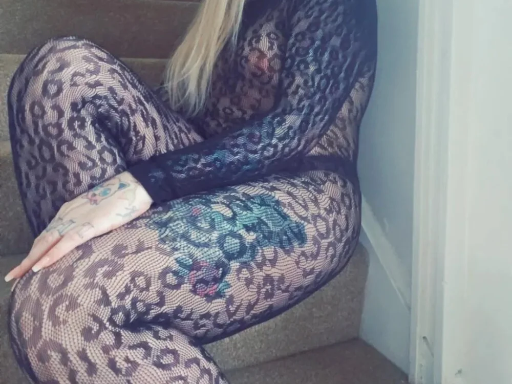 Offline XXX chat Inkedplaydoll