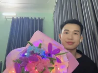 tuanhip webcam thumbnail