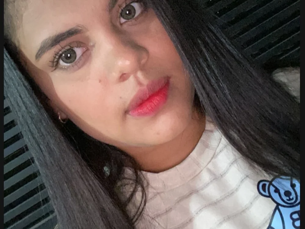 Offline chatovací místnost alessia_bitch